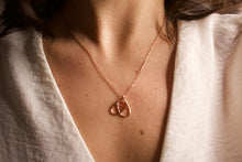 Load image into Gallery viewer, Rose Gold Bee Inspired Pendant Necklace