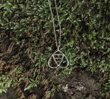 Load image into Gallery viewer, Silver Bee Inspired Pendant Necklace